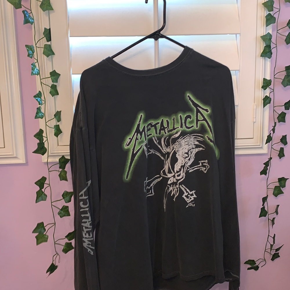 grey metallica long sleeve